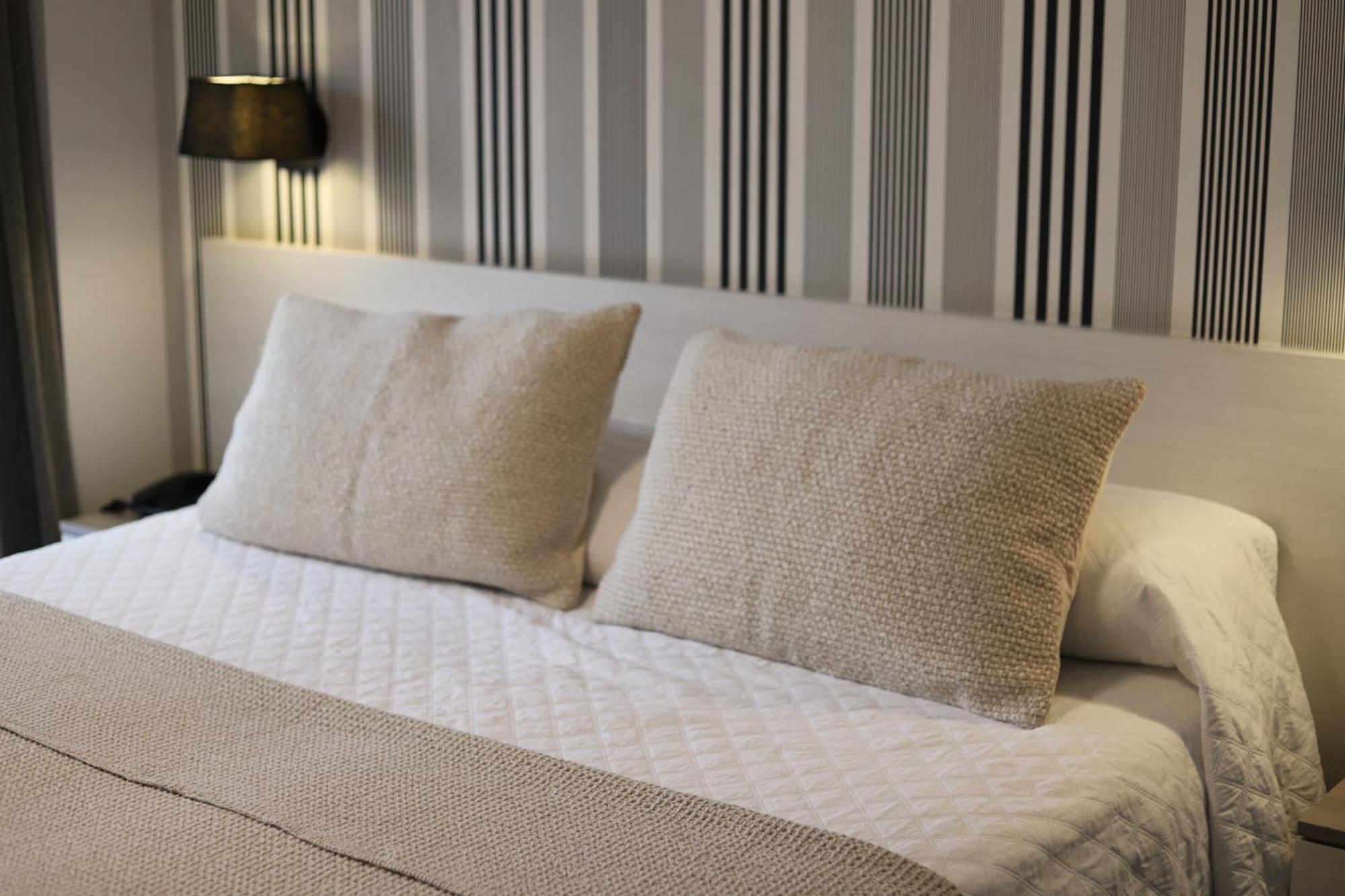 New Hotel Colon Mataro Exterior photo